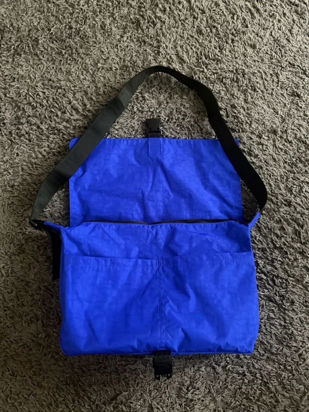 NWT Baggu Nylon Messenger Bag in Lapis